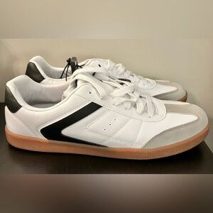 NWT No Boundaries tennis shoe men size 11